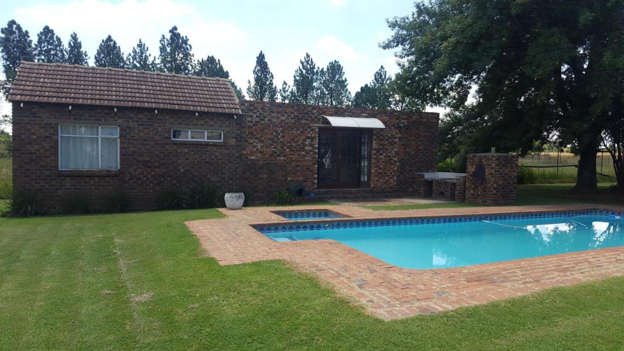 House, Cottage And Contractors Manor Meyerton Extérieur photo